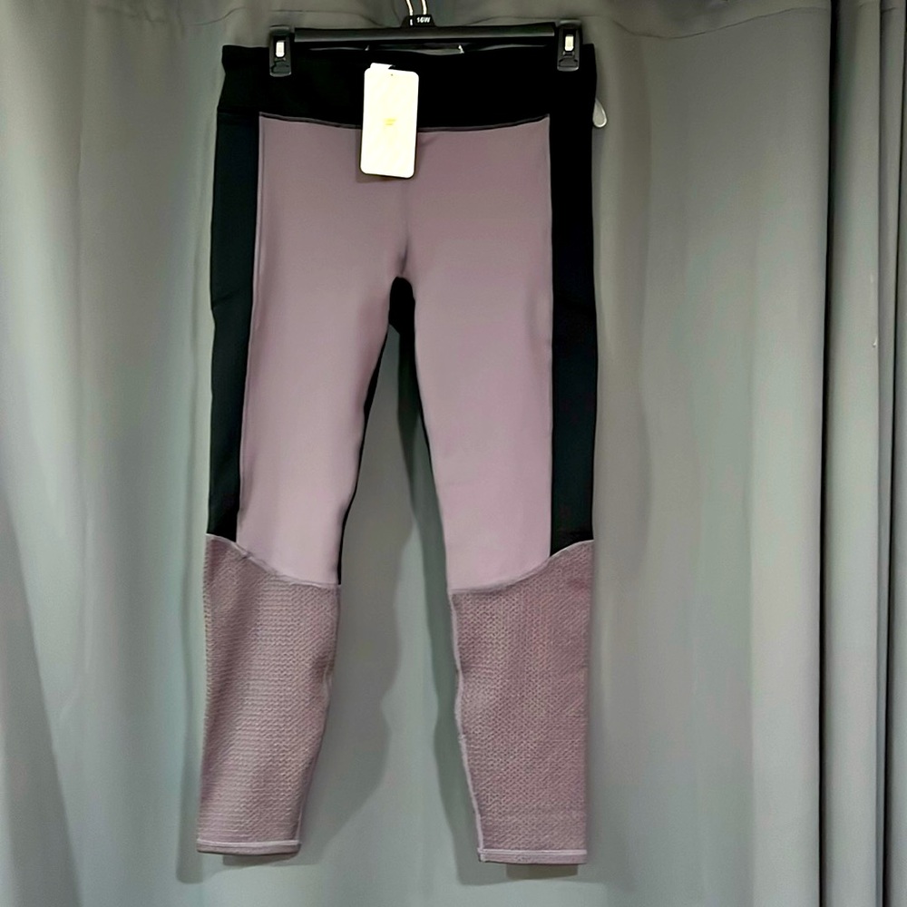NWT Fabletics Salar Mesh Powerhold leggings